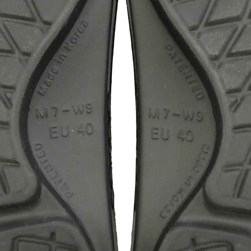 ウーフォス Ooahh リカバリーサンダル ブラック系 EU40【中古】