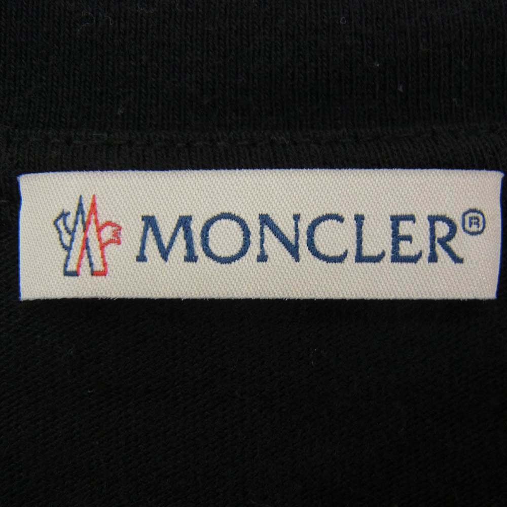 MONCLER モンクレール FRAGMENT DESIGN フラグメントデザイン F209U8C70510 8392B × FRAGMENT フラグメント モンクレールジャパンタグ GENIUS ジーニアス MAGLIA T-SHIRT Kool & the Gang プリント Tシャツ 半袖 カットソー ブラック系 S【中古】