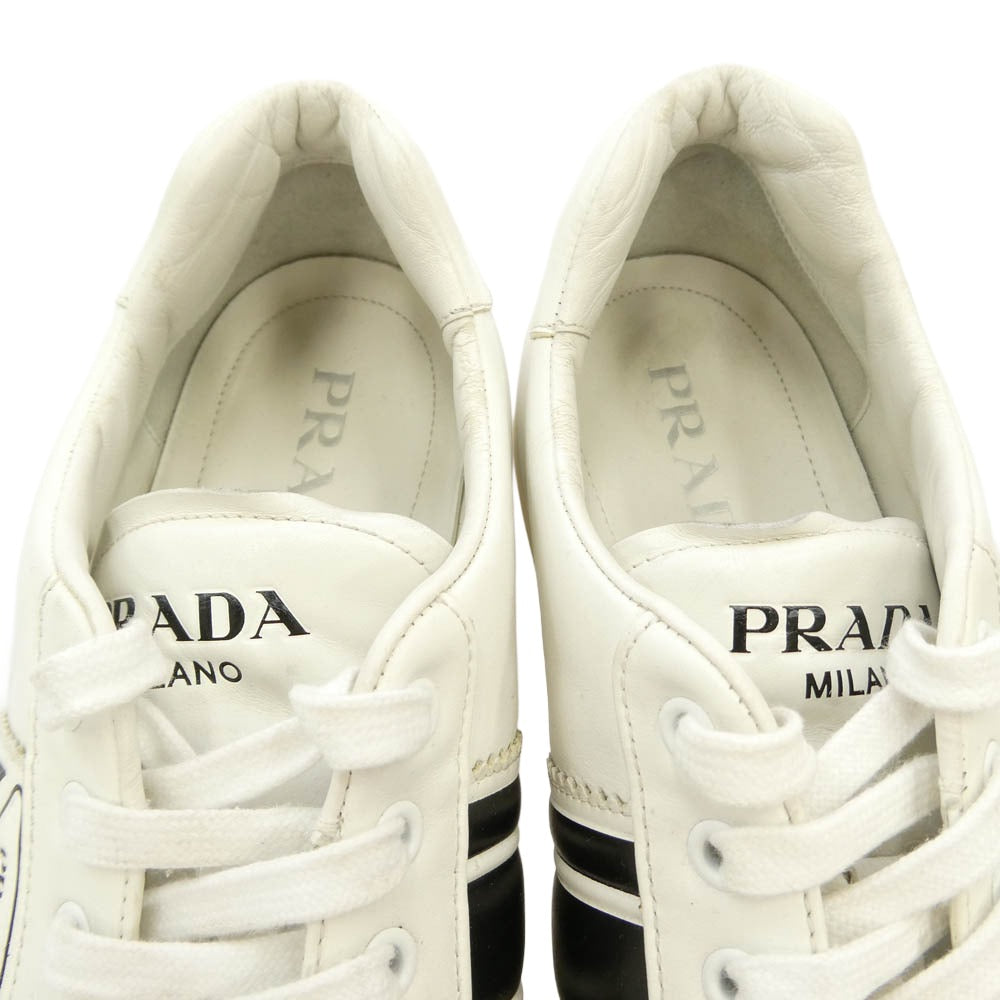 PRADA プラダ トライアングルロゴ レザー ローカット スニーカー ホワイト系 7【中古】