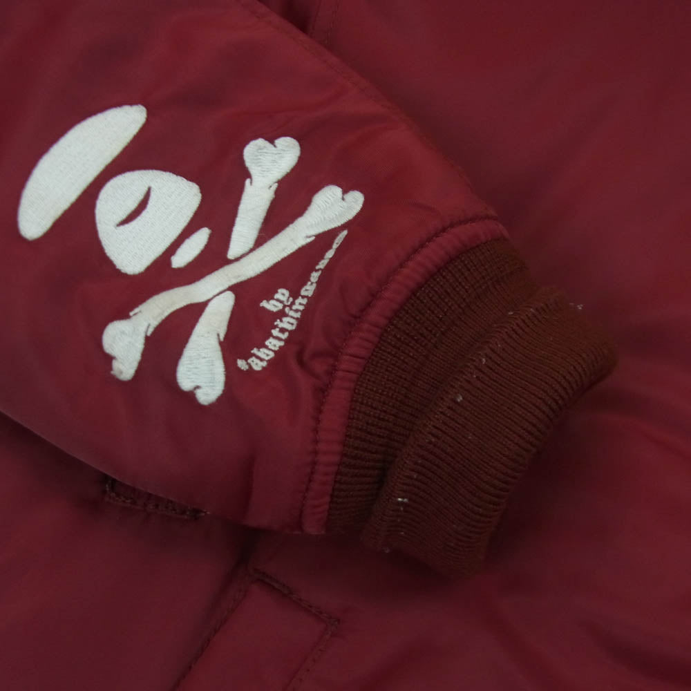 A BATHING APE アベイシングエイプ APPJKM7247XXB AAPE エーエイプ フード着脱可 中綿 MA-1 ボンバー ジャケット レッド系 ボルドー系 S【中古】