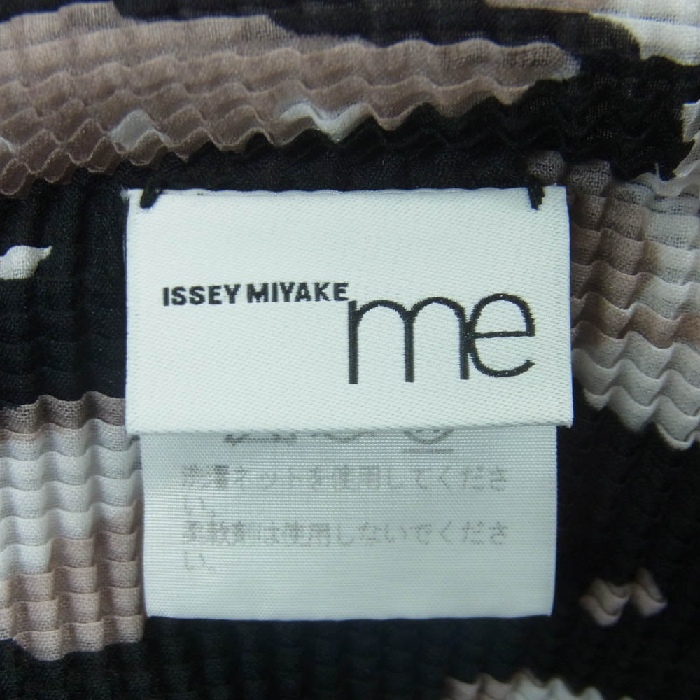 me ISSEY MIYAKE ミー イッセイミヤケ mi01fk765 総柄 半袖 カットソー ブラック系 ベージュ系 アイボリー系 サイズ表記なし【中古】