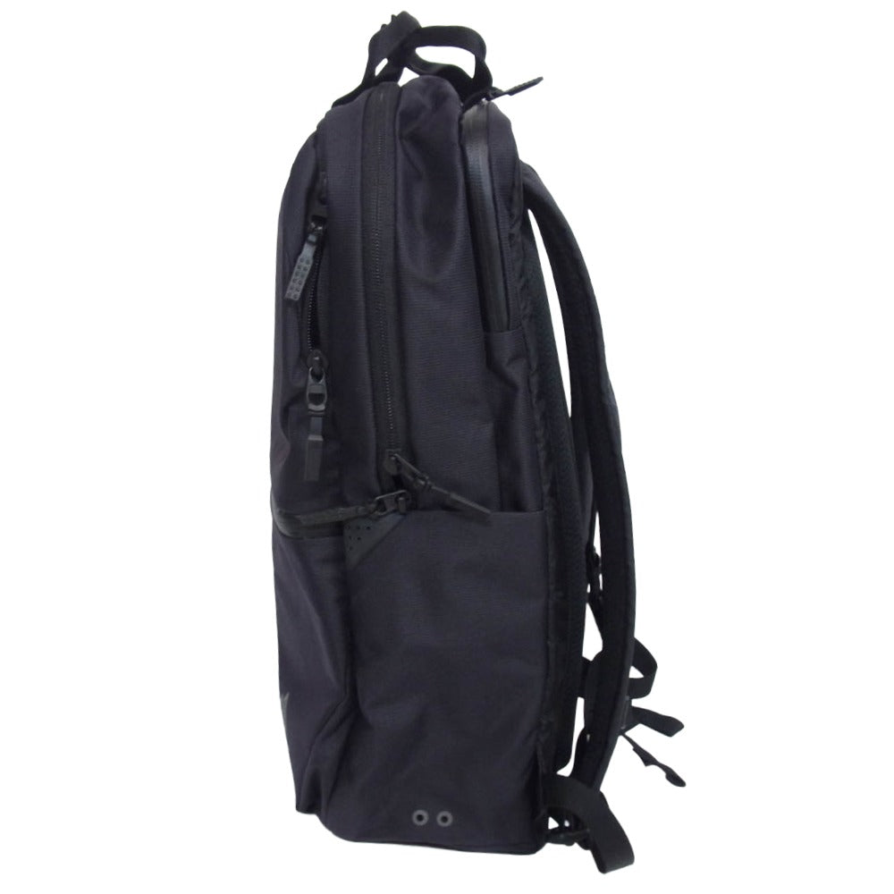 GREGORY グレゴリー 142639 COMMUTER コミュートデイ バックパック リュック ブラック ブラック系【美品】【中古】