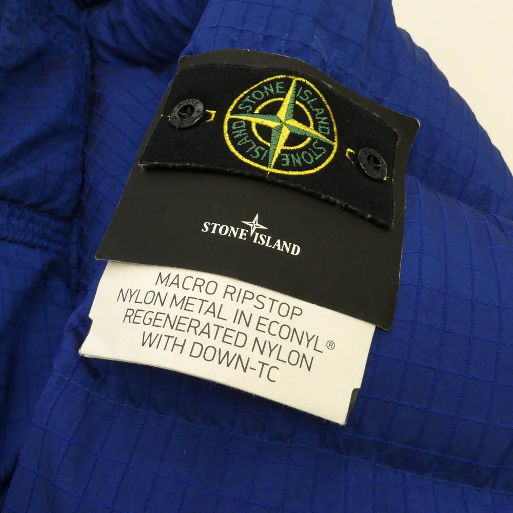 STONE ISLAND ストーンアイランド 791571432 【フェイクバスターズ鑑定済】MACRO RIPSTOP NYLON METAL IN ECONYL REGENERATED NYLON DOWN-TC JACKET ロング ダウンコート ブルー系 S【中古】