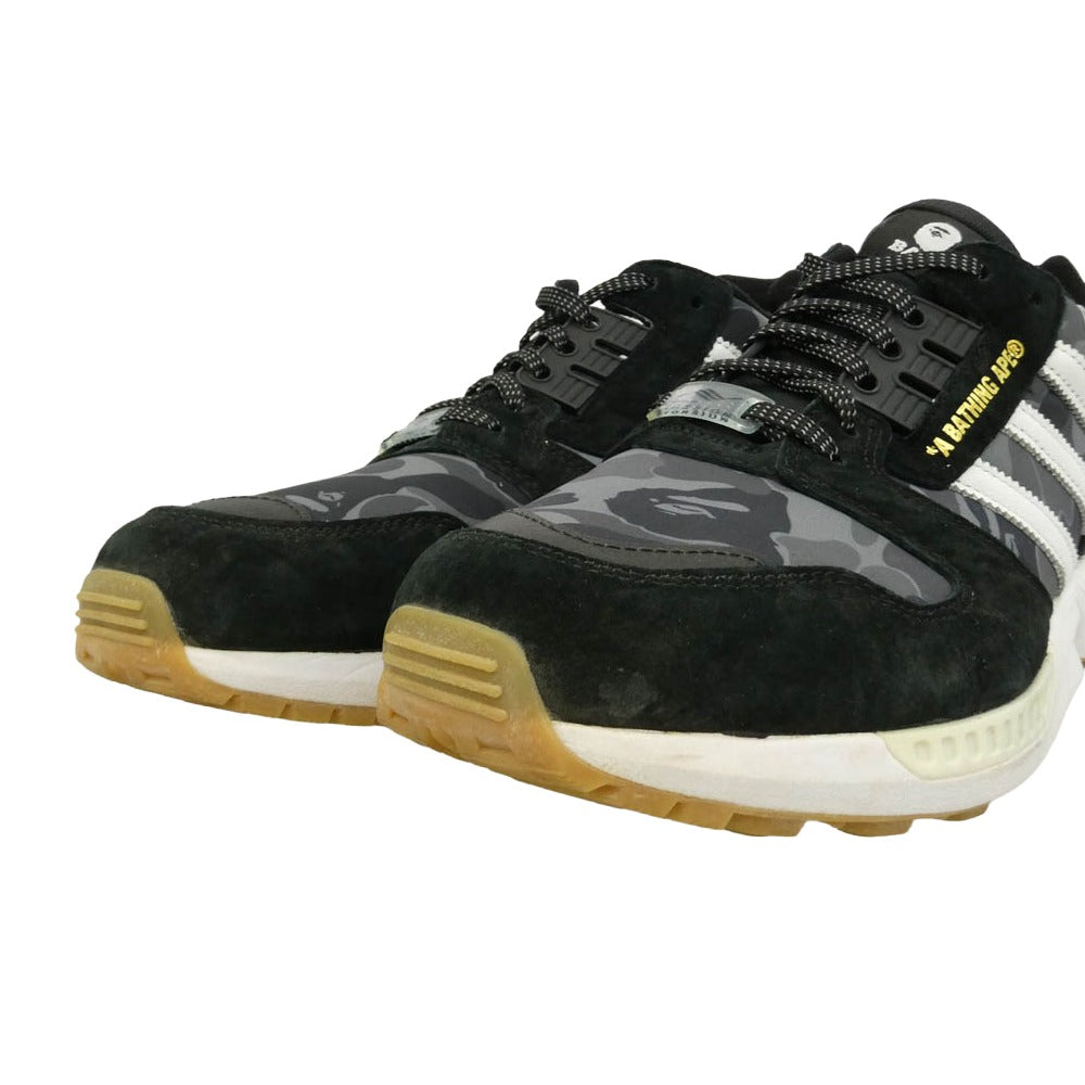 adidas アディダス A BATHING APE アベイシングエイプ UNDEFEATED アンディフィーテッド FY8852 × A BATHING APE × UNDEFEATED ZX8000 アベイシングエイプ アンディフィーテッド ZX8000 スニーカー ブラック系 27cm【中古】