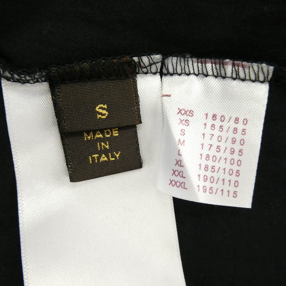 LOUIS VUITTON ルイ・ヴィトン 13AW H4JR02JEZ イタリア製 フロントプリント 半袖 Tシャツ ブラック系 S【美品】【中古】