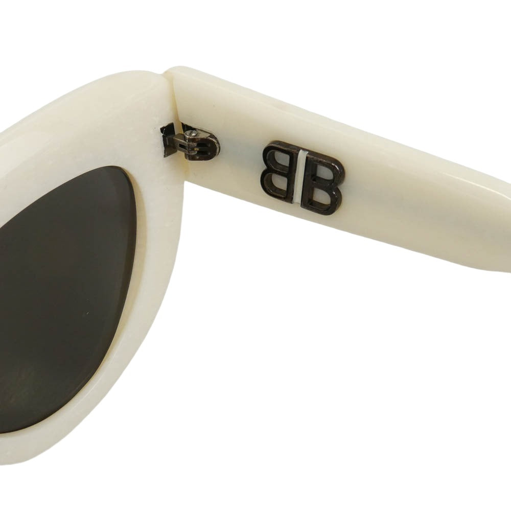 BALENCIAGA バレンシアガ BB0204S イタリア製 CAT EYE Sunglasses キャットアイ メガキャットアイフレーム サングラス ホワイト系 49□23-150【中古】