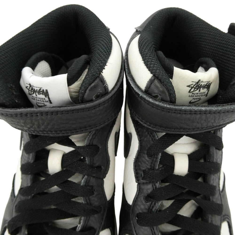 NIKE ナイキ STUSSY ステューシー 22SS DJ7840-002 × STUSSY Air Force 1 Mid Black and Light Bone ステューシー エアフォースミッド ブラック アンド ライトボーン スニーカー ブラック系 ホワイト系 24cm【中古】