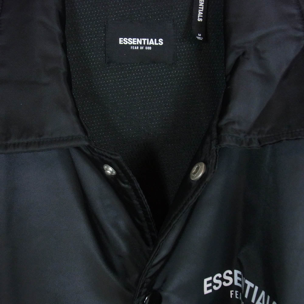 FEAR OF GOD フィアオブゴッド ESSENTIALS エッセンシャルズ ナイロン ロゴ プリント コーチ ジャケット ブラック系 M【中古】