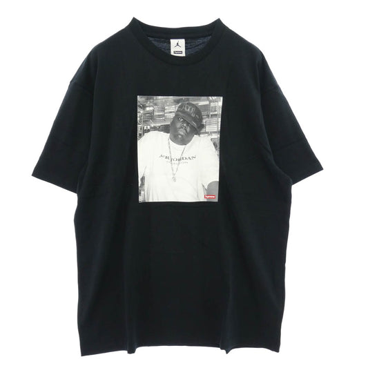 Supreme シュプリーム 24AW HJ8385-010 x Jordan Biggie S/S Top ジョーダン ビギー エスエス トップ フォトプリント 半袖 Tシャツ ブラック系 L【新古品】【未使用】【中古】