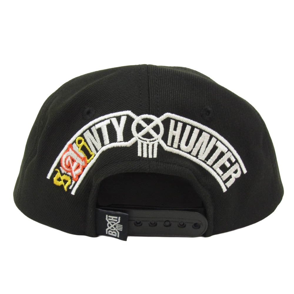SAINT MICHAEL セントマイケル BOUNTY HUNTER バウンティーハンター 26SS SM-MK8-0000-C36 x BOUNTY HUNTER バウンティーハンター BH_CAP SKULL-KUN 刺繍 キャップ スナップバック 帽子 ブラック系【極上美品】【中古】