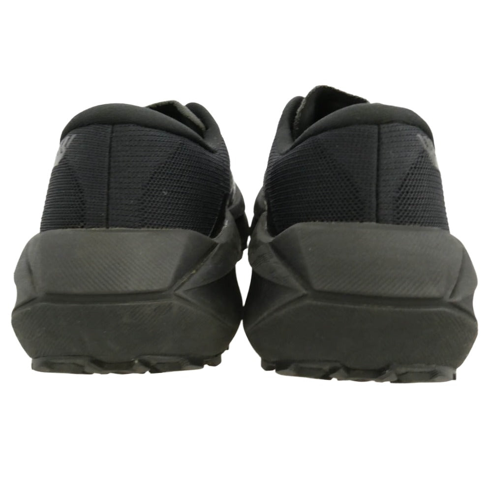 asics アシックス 1011C164-001 Trabuco Max 5 Black Graphite Grey トラブーコ マックス5 ブラック グレイシャー グレー ランニングシューズ ローカットスニーカー ブラック系 25.5cm【中古】