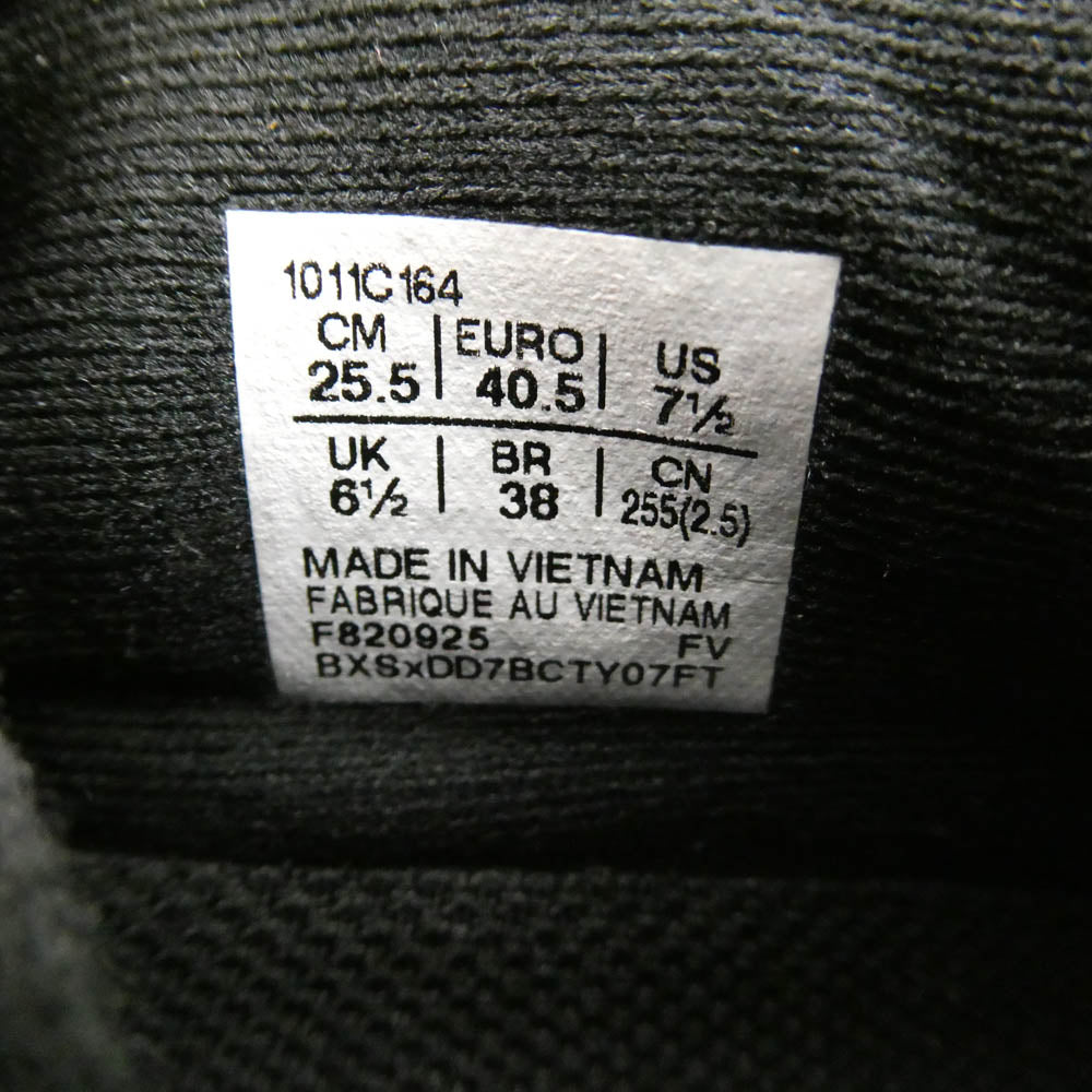 asics アシックス 1011C164-001 Trabuco Max 5 Black Graphite Grey トラブーコ マックス5 ブラック グレイシャー グレー ランニングシューズ ローカットスニーカー ブラック系 25.5cm【中古】