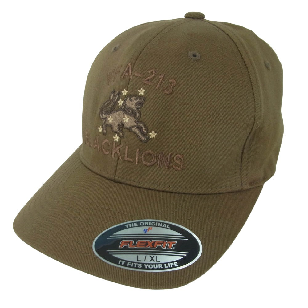 アメリカ海軍 VFA-213 BLACK LIONS CAP 第213戦闘攻撃飛行隊 6パネル キャップ 帽子 FLEX FIT カーキ系 ブラウン系 L - XL【美品】【中古】