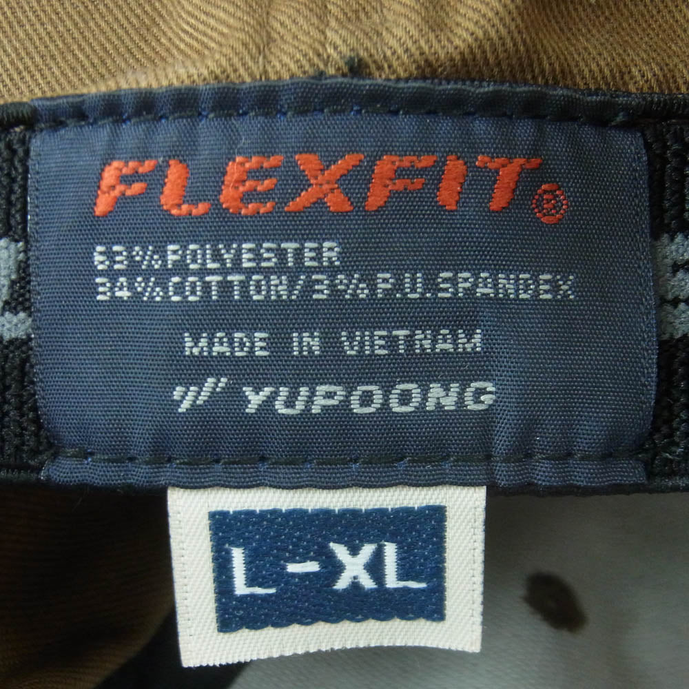 アメリカ海軍 VFA-213 BLACK LIONS CAP 第213戦闘攻撃飛行隊 6パネル キャップ 帽子 FLEX FIT カーキ系 ブラウン系 L - XL【美品】【中古】