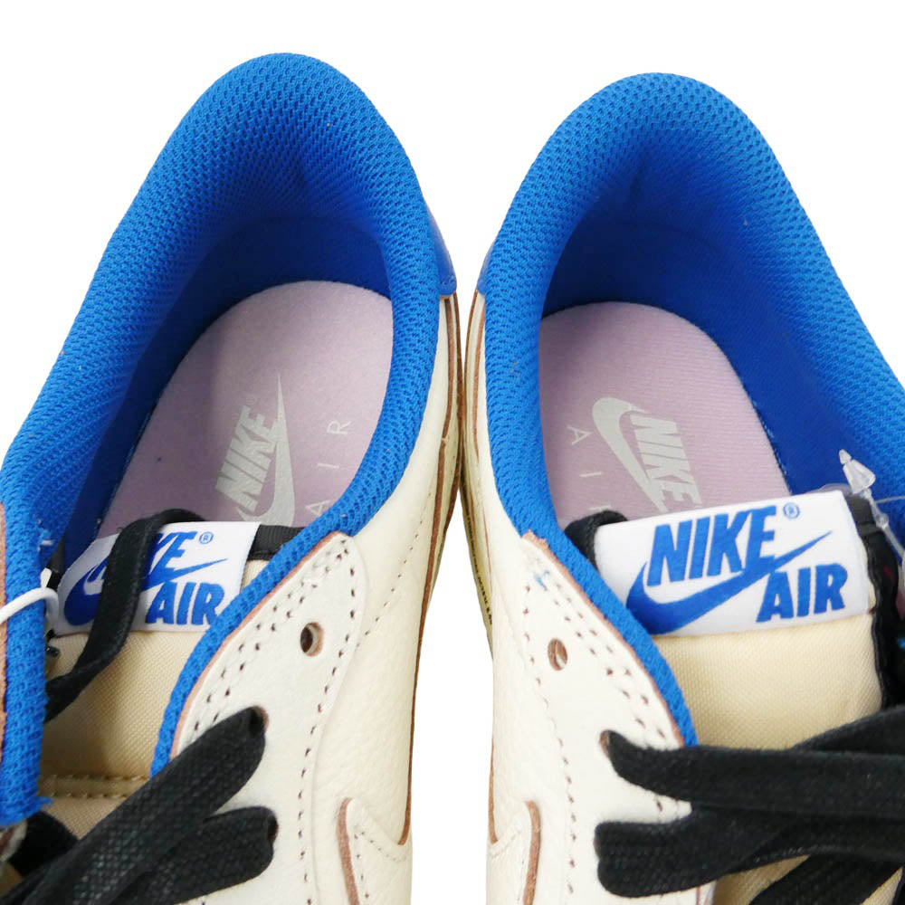 NIKE ナイキ FRAGMENT DESIGN フラグメントデザイン 25AW DM7866-104 × Travis Scott × fragment design Air Jordan 1 Low OG Sail Military Blue AJ1 【フェイクバスターズ鑑定済】トラヴィススコット フラグメントデザイン エアジョーダン セイル ミリタリーブルー スニーカー ホワイト系 ブルー系 28.5cm【新古品】【未使用】【中古】