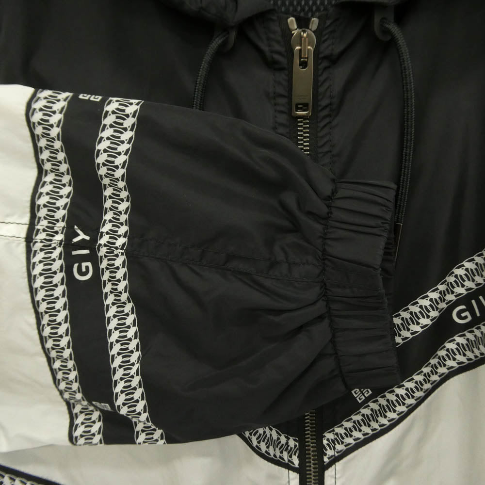 GIVENCHY ジバンシィ BM00C412VH NYLON HOODED JACKET ナイロン フーディ ロゴ ジップアップ ジャケット ブラック系 50【中古】