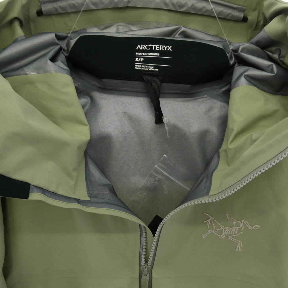 ARC'TERYX アークテリクス X000007725 23年製 Beta Lightweight Jacket Mens ベータ ライトウェイト ジャケット メンズ カーキ系 S【極上美品】【中古】
