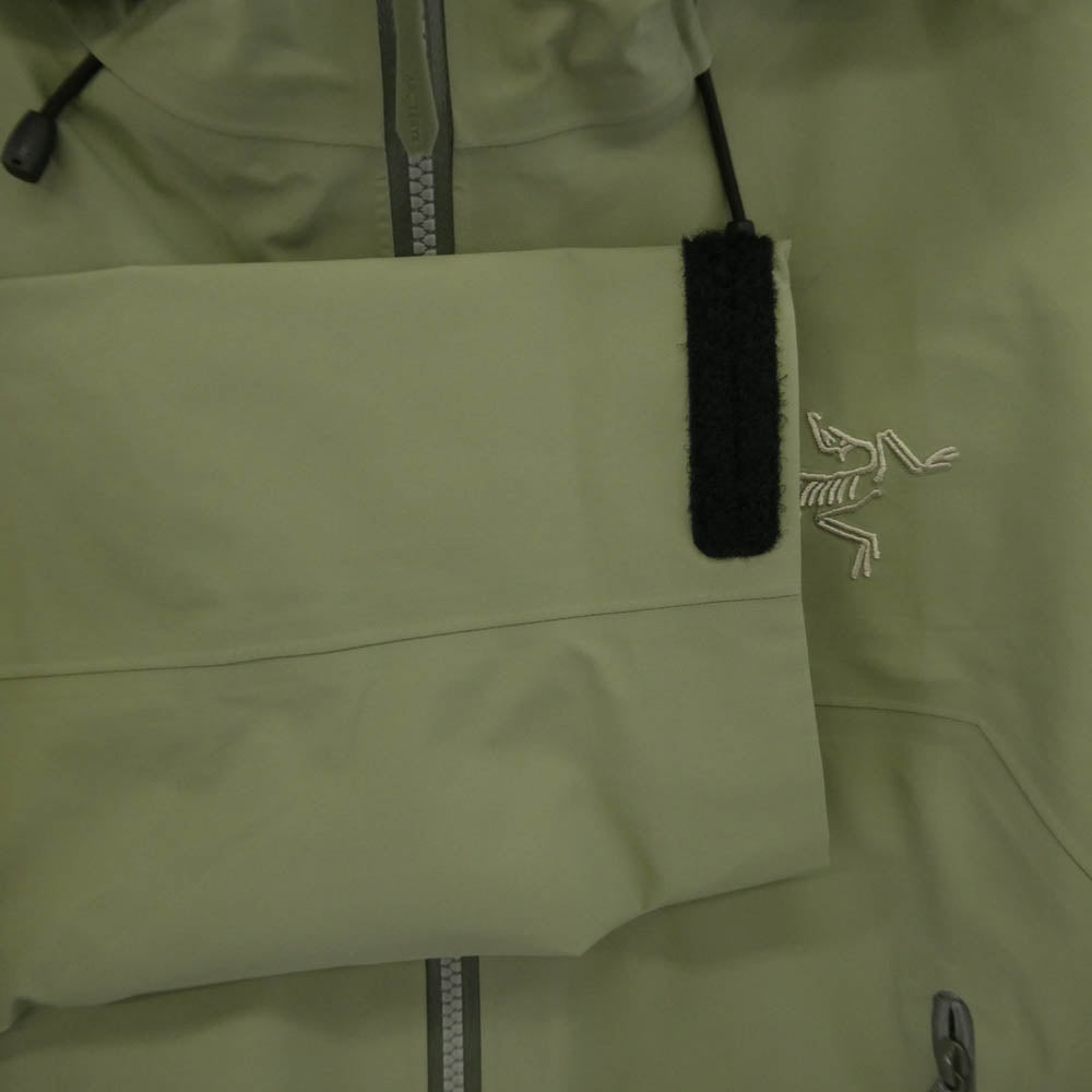 ARC'TERYX アークテリクス X000007725 23年製 Beta Lightweight Jacket Mens ベータ ライトウェイト ジャケット メンズ カーキ系 S【極上美品】【中古】