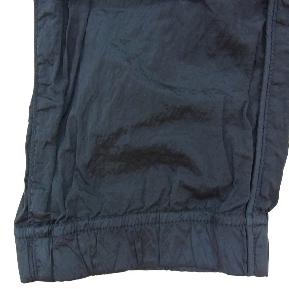 STONE ISLAND ストーンアイランド 22SS 761531021 ロゴワッペン付き ガーメントダイ ナイロン エコナイル ECONYL メタル パンツ ネイビー系 28【中古】