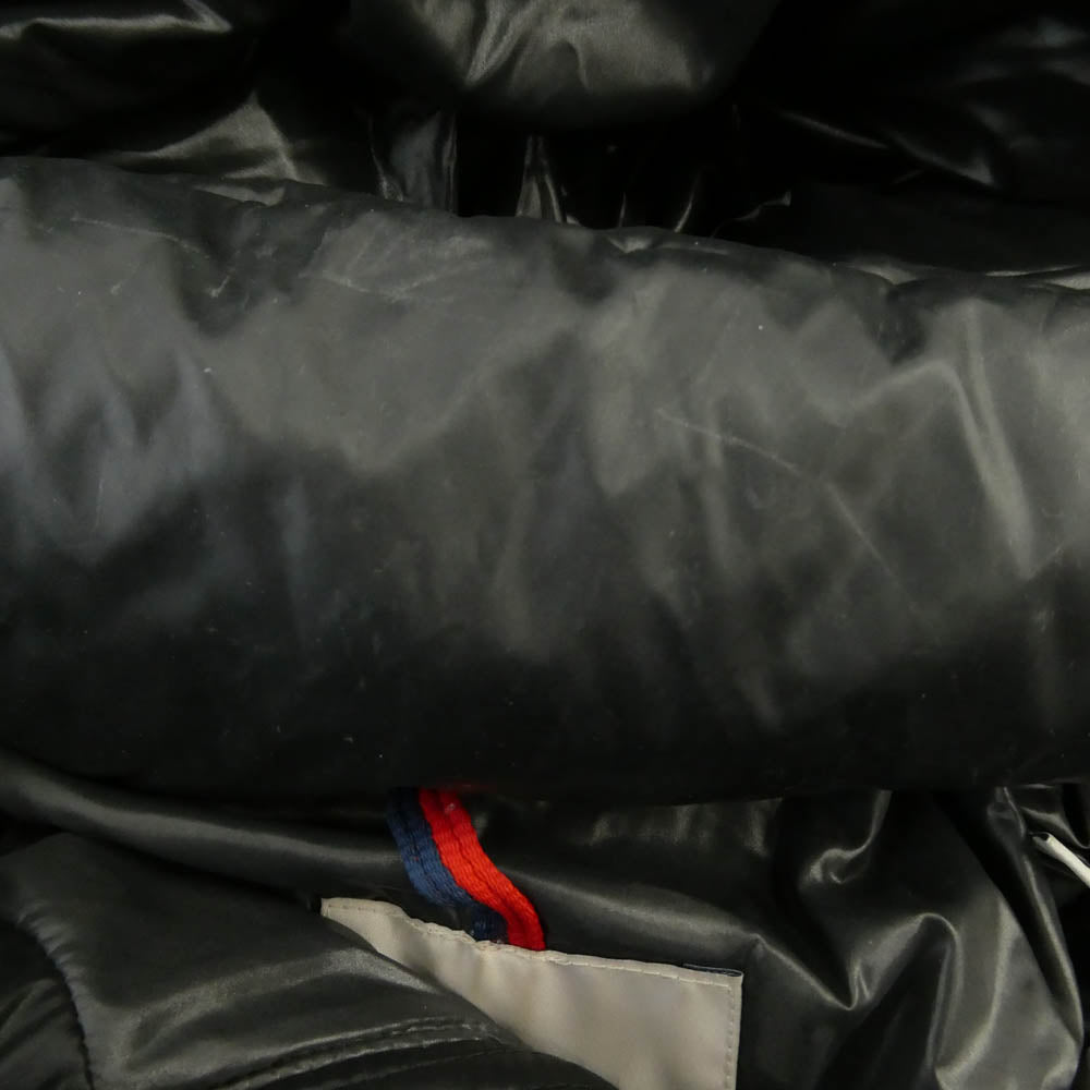 MONCLER モンクレール 24AW J20911A53600 68950 国内正規品 MAYA GIUBBOTTO マヤ ロゴワッペン ダウン ジャケット ブラック 4 ブラック系 4【中古】