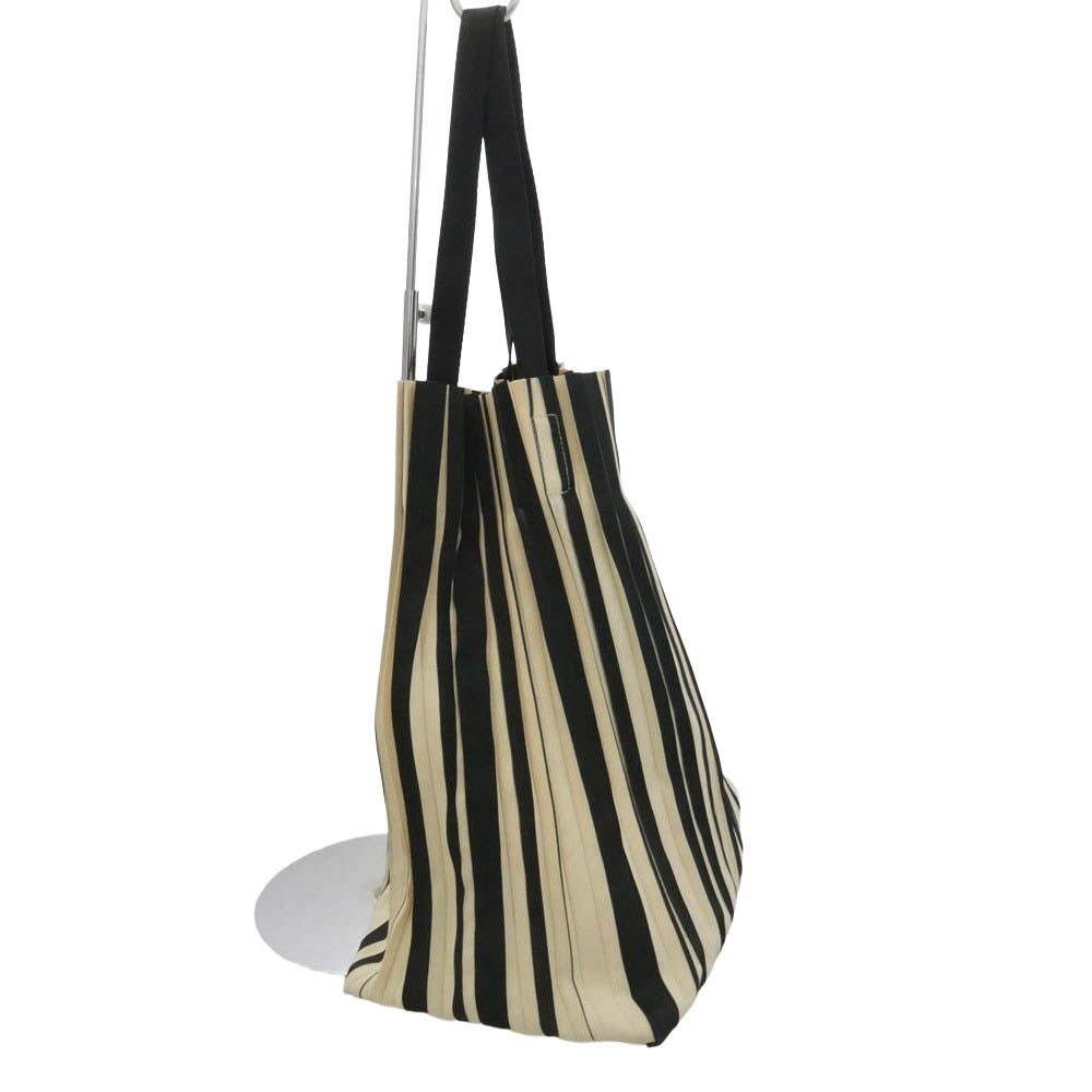 PLEATS PLEASE プリーツプリーズ イッセイミヤケ PP02-AG601 プリーツ加工 ストライプ トートバッグ オフホワイト系【中古】