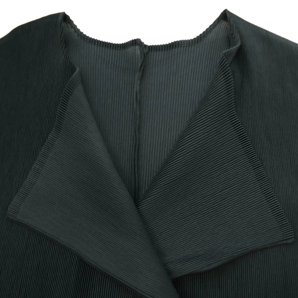PLEATS PLEASE プリーツプリーズ イッセイミヤケ PP21FO303 プリーツ加工 細プリーツ カーディガン 半袖 グレー系 3【中古】