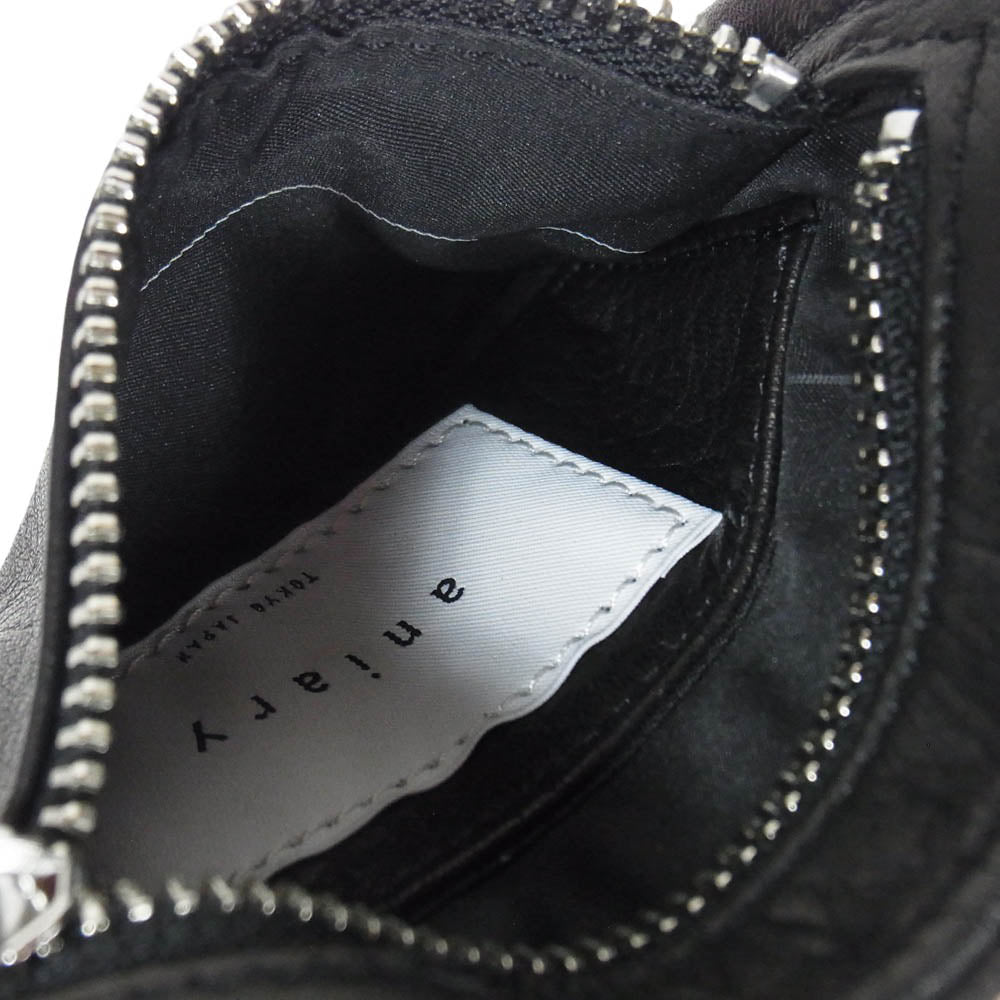 aniary アニアリ 28-08007 Reality Leather リアリティレザー ポーチ マルチケース ブラック系【極上美品】【中古】
