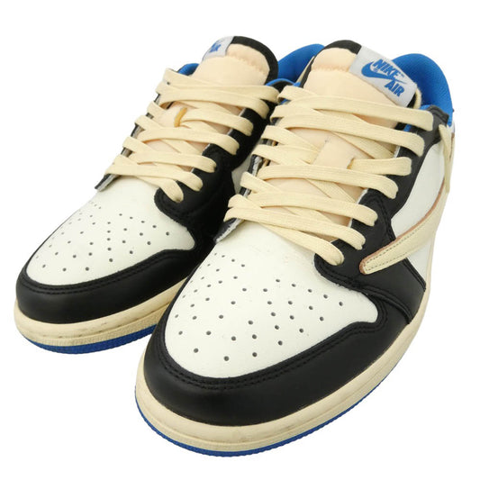 NIKE ナイキ Travis Scott FRAGMENT DESIGN フラグメントデザイン DM7866-140 【フェイクバスターズ鑑定済】 Travis Scott × fragment design × Air Jordan 1 Low OG SP Military Blue トラヴィススコット フラグメントデザイン エアジョーダン1 ロー OG SP ミリタリー ブルー ローカット スニーカー ホワイト系 ブラック系 ブルー系 27cm【中古】