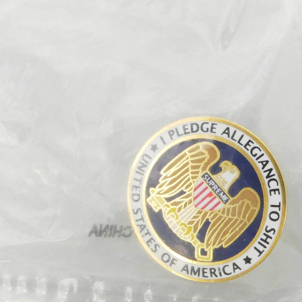 Supreme シュプリーム 17AW Pledge Allegiance Pin プレッジ アレジアンス ピン ピンバッチ ピンズ ゴールド系【新古品】【未使用】【中古】