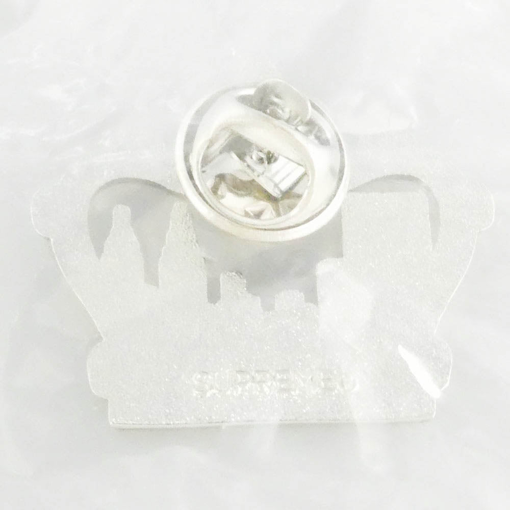 Supreme シュプリーム 23SS King of New York Pin キング オブ ニューヨーク ピン ピンバッチ ピンズ シルバー系【新古品】【未使用】【中古】
