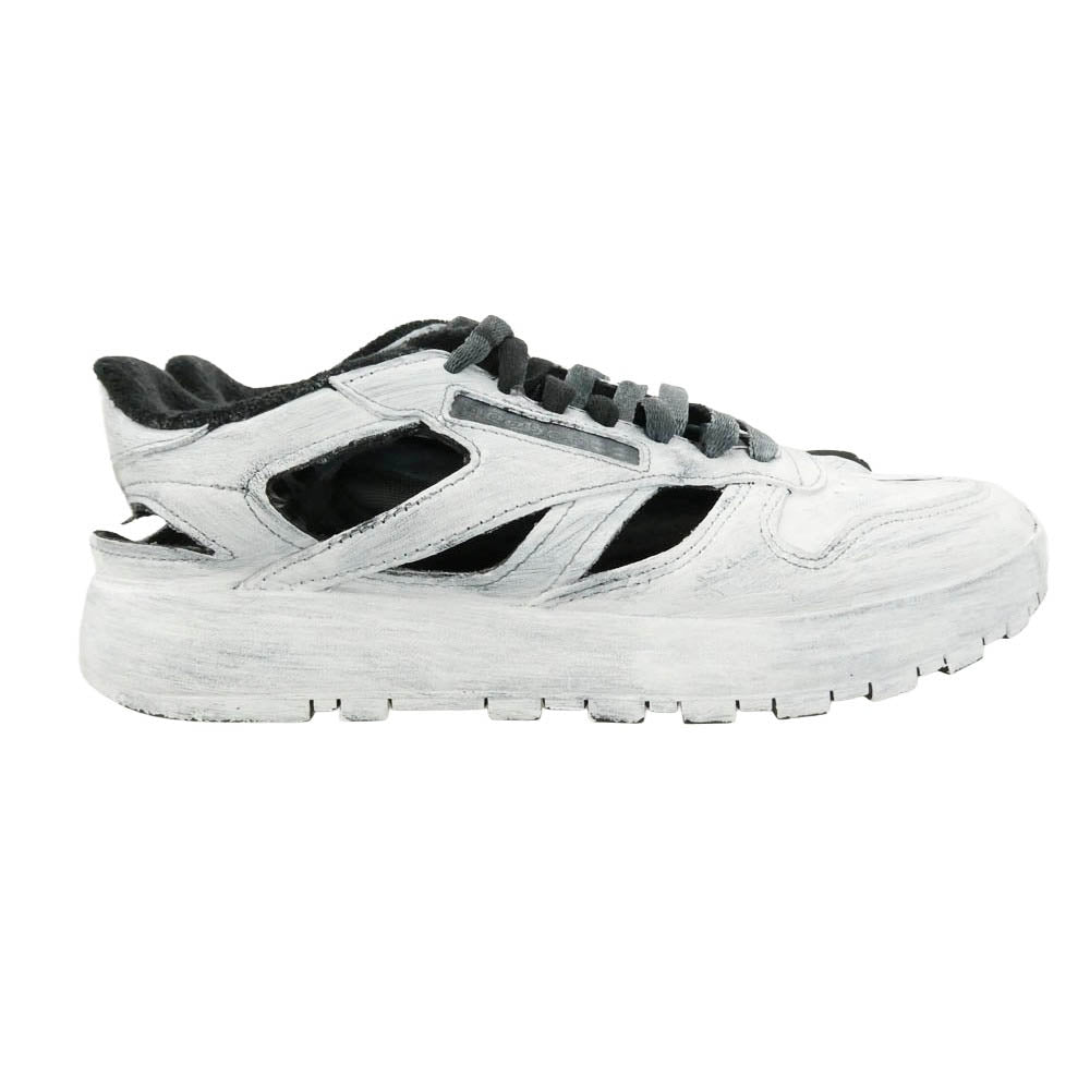 MAISON MARGIELA メゾンマルジェラ Reebok リーボック GX6244 x Reebok Classic Leather Tabi DQ リーボック クラシック レザー タビ スニーカー ホワイト系 24cm【中古】