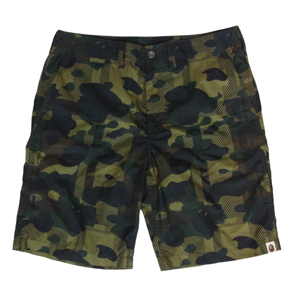 A BATHING APE アベイシングエイプ カモフラ 迷彩 ナイロン ショーツ ハーフ パンツ カーキ系 M【中古】