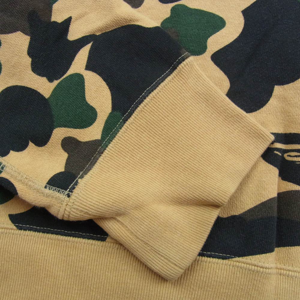 A BATHING APE アベイシングエイプ 1ST CAMO ファーストカモ イエローカモ 総柄 クルーネック スウェット ベージュ系 M【中古】