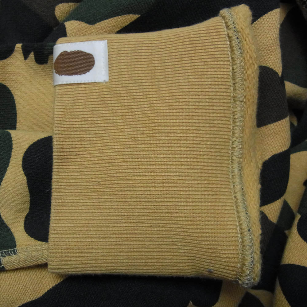 A BATHING APE アベイシングエイプ 1ST CAMO ファーストカモ イエローカモ 総柄 クルーネック スウェット ベージュ系 M【中古】