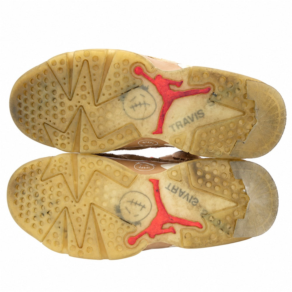 NIKE ナイキ DH0690-200 x Travis Scott トラヴィススコット Air Jordan 6 AJ6 エアジョーダン スエード ハイカット スニーカー ベージュ系 27.5cm【中古】