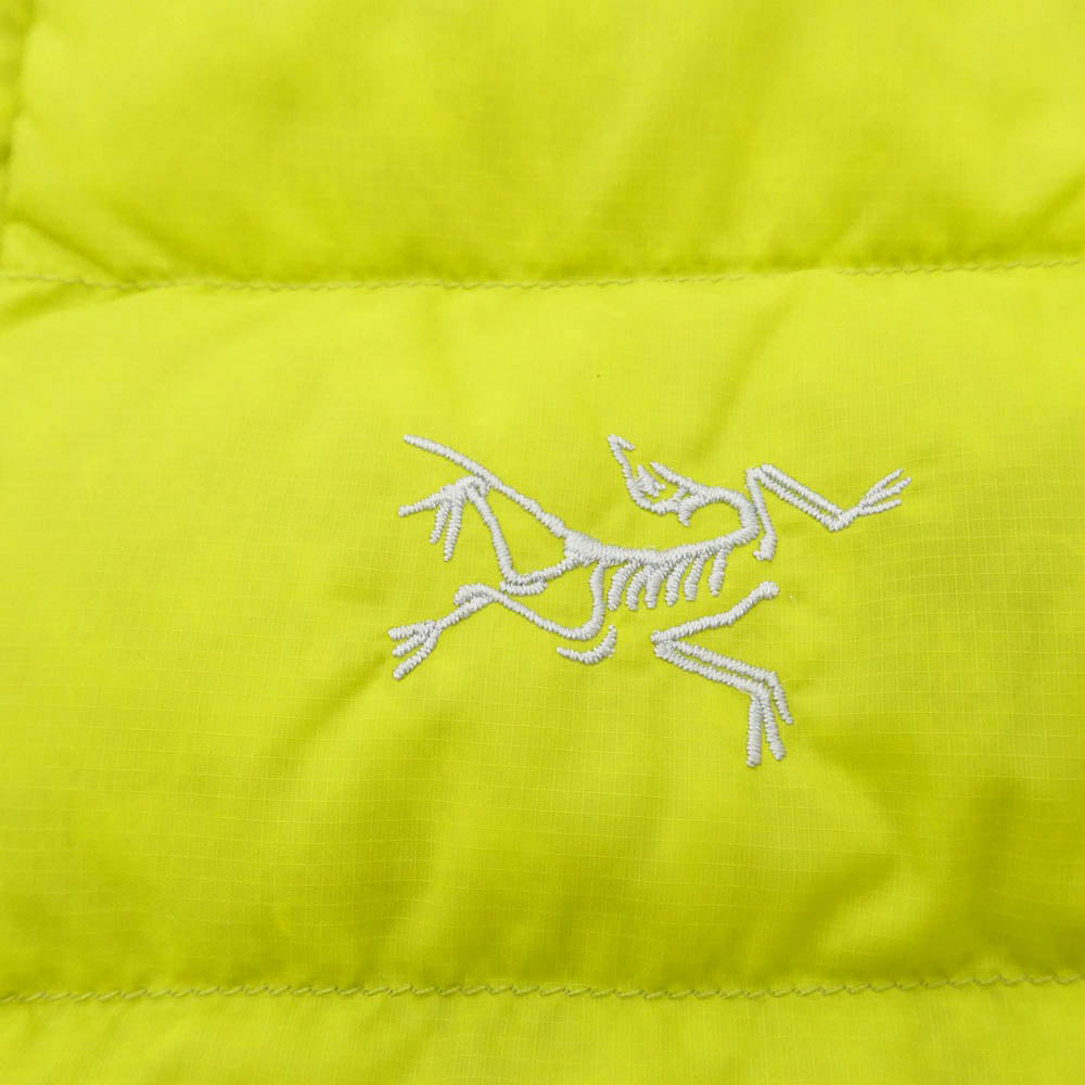 ARC'TERYX アークテリクス 23SS X000007380 Thorium Hoody Lampyre ソリウム フーディ ランピール ダウンジャケット ライトグリーン系 M【新古品】【未使用】【中古】