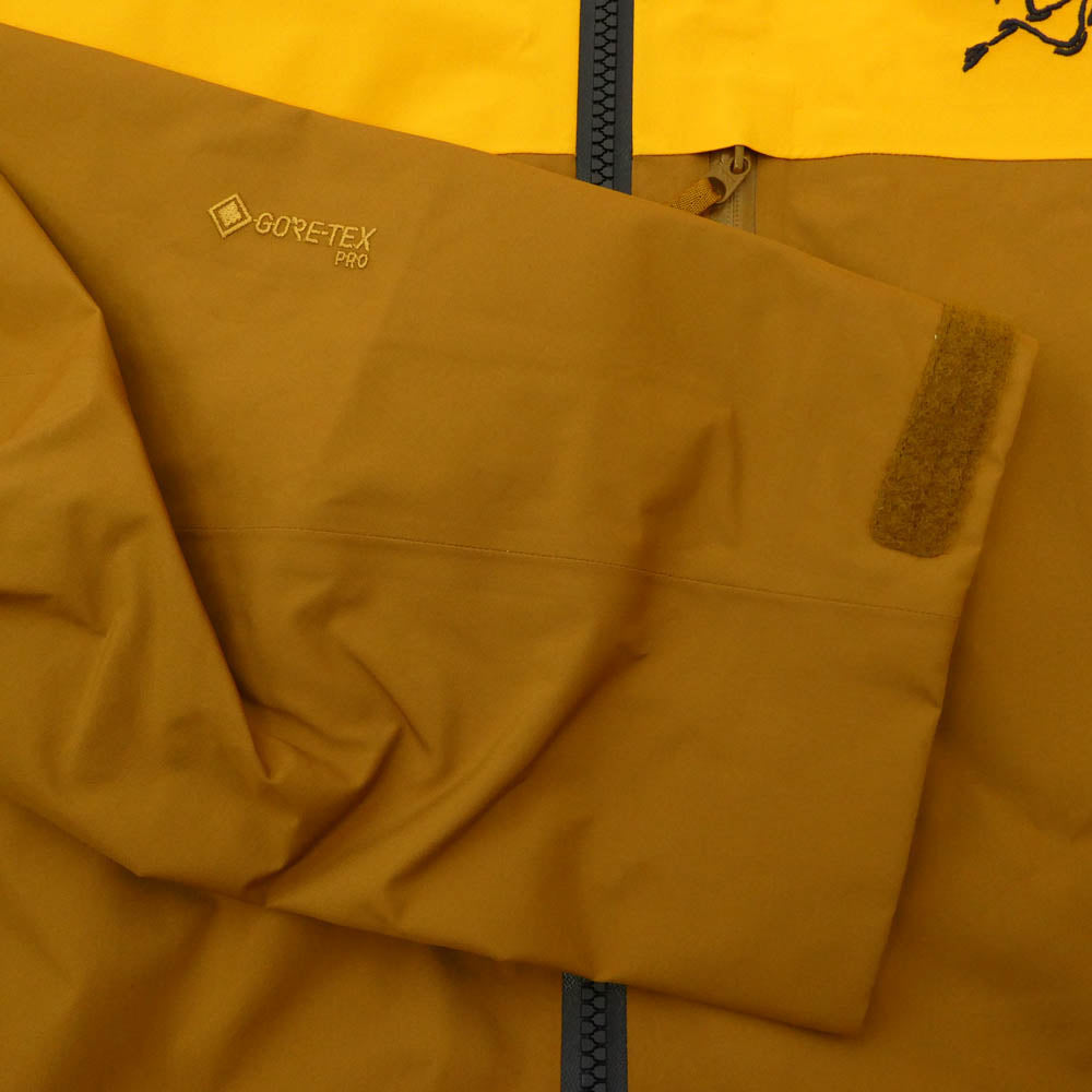 ARC'TERYX アークテリクス 23SS X000007149 Rush Jacket Men's GORE-TEX YUKON EDZIZA ラッシュ ジャケット メンズ ゴアテックス マウンテン パーカー フード シェル ジャケット イエロー系 XL【新古品】【未使用】【中古】