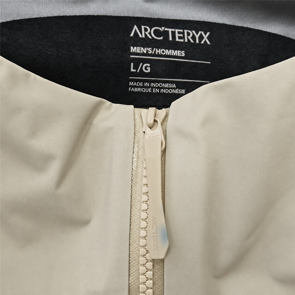 ARC'TERYX アークテリクス X000007726 Beta Jacket M Rune ベータ ジャケット M ルーン グレー系 L【美品】【中古】