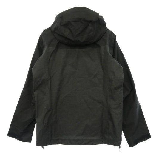ARC'TERYX アークテリクス 23AW X000006454 Alpha Jacket Men's GORE-TEX アルファ ジャケット メンズ ゴアテックス マウンテン パーカー フード シェル ジャケット ブラック ブラック系 グレー系 M【極上美品】【中古】
