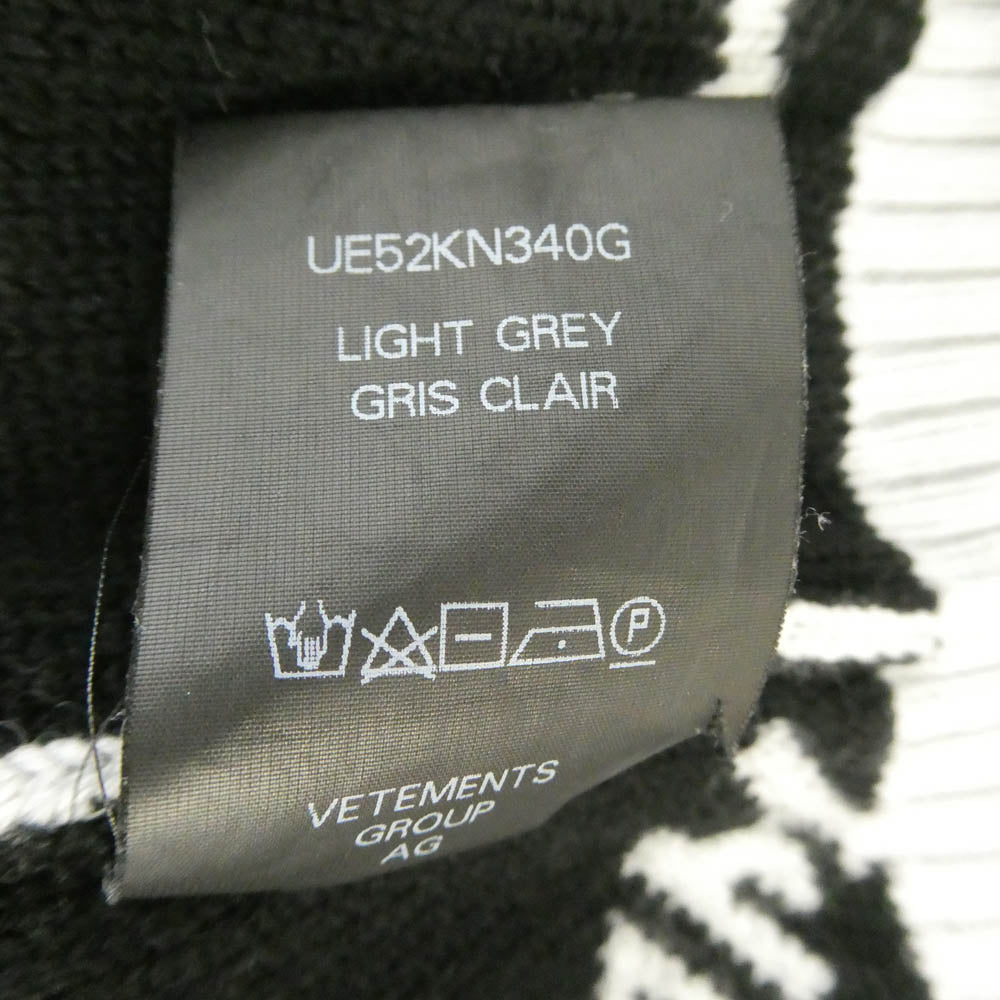 VETEMENTS ヴェトモン Allover Logo Jumper オール オーバー ロゴ ジャンパー クルーネック ニット セーター グレー系 XS【中古】