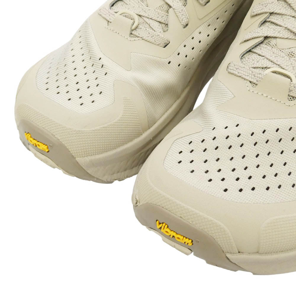 アルトラ AL0A85NJ921 Olympus 6 Sand オリンパス スニーカー グレー系 US10.5【中古】