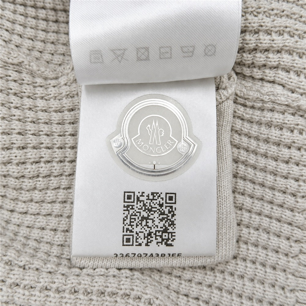 MONCLER モンクレール 23SS I20919C00007 Matt Black GIROCOLLO TRICOT マットブラック ライン ロゴ コットン クルーネック ニット セーター グレー系 S【中古】