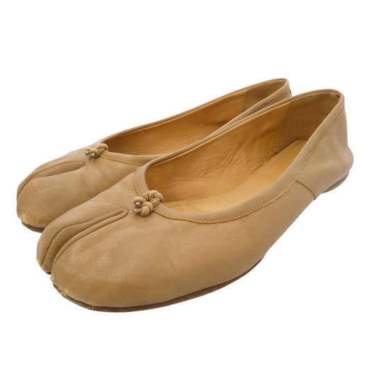MAISON MARGIELA メゾンマルジェラ 22AW S58WZ0042 TABI 足袋 タビバレエ フラット シューズ ライトブラウン系 24.5cm【中古】