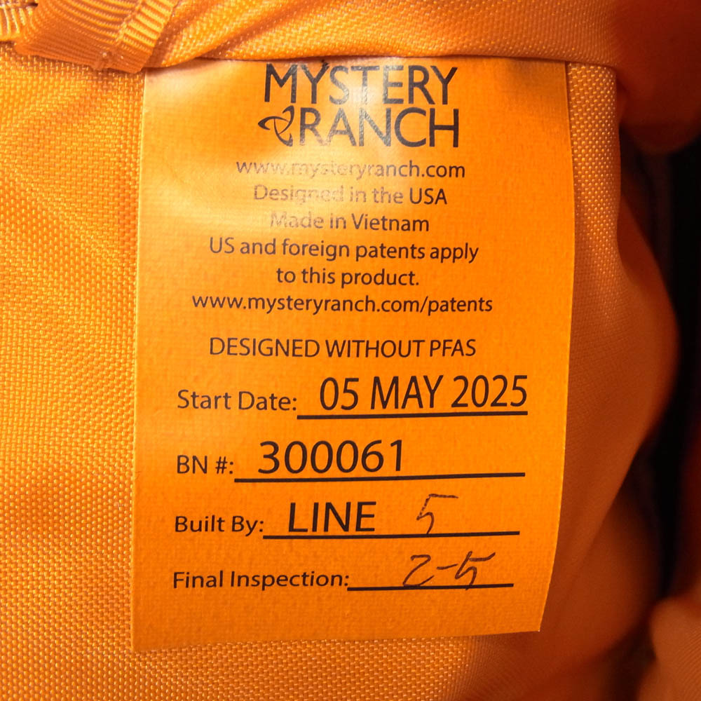 MYSTERY RANCH ミステリーランチ 112767-001-00 DISTRICT 4 ディストリクト コーデュラ ナイロン ショルダーバッグ ブラック系【新古品】【未使用】【中古】