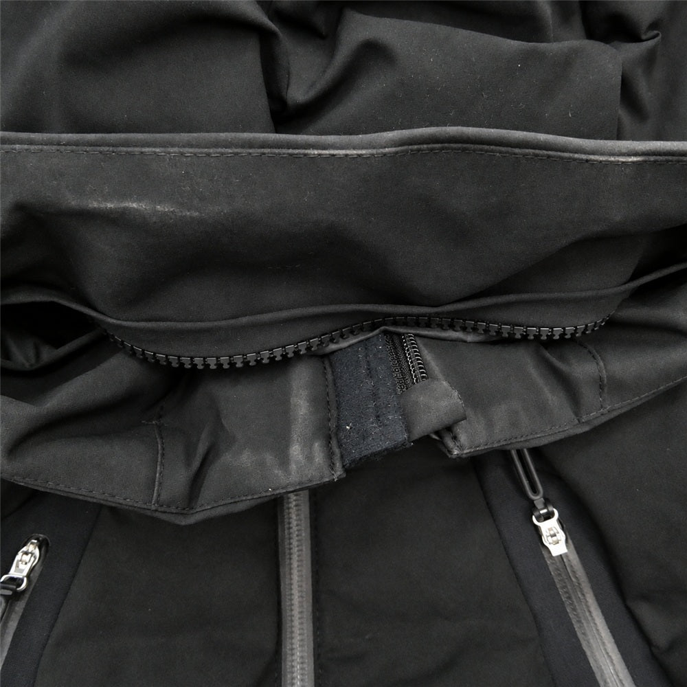 DESCENTE デサント DAWQGK40U 水沢ダウン ALLTERRAIN MOUNTAINEER オルテライン マウンテニア ジャケット ブラック系 L【中古】