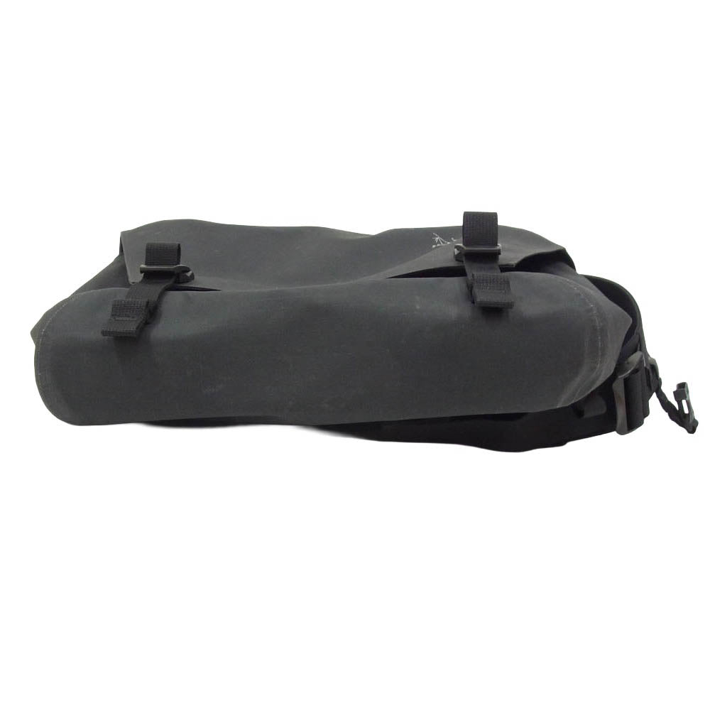 ARC'TERYX アークテリクス X000009621 Granville 10 Courier Bag グランヴィル 10 クーリエ バッグ ショルダーバック ブラック系【中古】