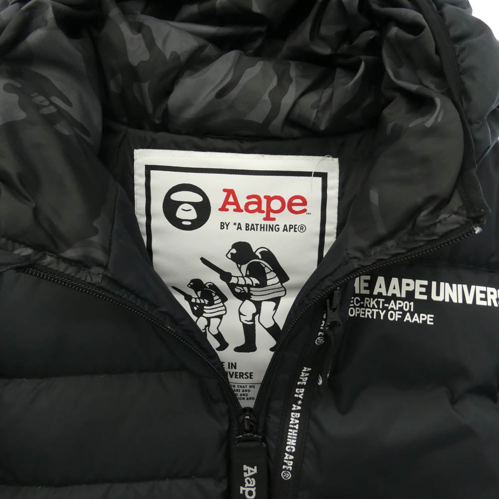 A BATHING APE アベイシングエイプ AAPDNM7114XX7 AAPE エーエイプ ロゴ 裏地猿迷彩 着脱可能 ワッペン ダウン フーディ ジャケット ブラック系 M【中古】