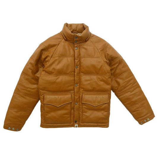 A BATHING APE アベイシングエイプ 11AW 1860-141-006 LEATHER CLASSIC DOWN JACKET 牛革 レザー ダウン ジャケット ライトブラウン系 M【中古】