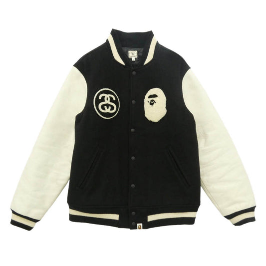 A BATHING APE アベイシングエイプ STUSSY ステューシー × STUSSY 30th Anniversary Varsity Jacket ステューシー 30周年 ロゴ ワッペン SSリンク スタジャン ジャケット ブラック系 ホワイト系 L【中古】
