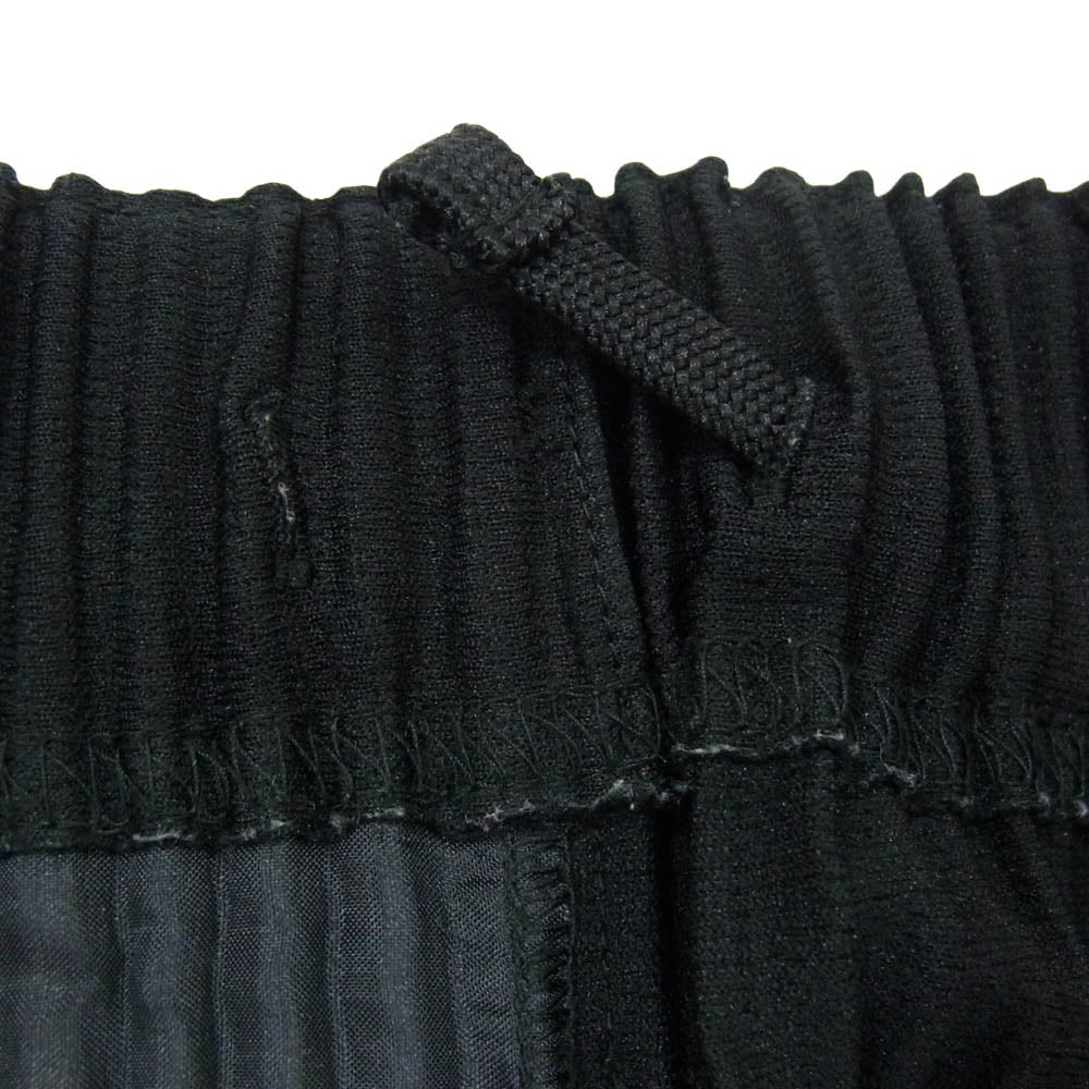 HOMME PLISSE ISSEY MIYAKE オム プリッセ イッセイミヤケ 20SS HP01JF122 プリーツ 加工 ワイド テーパード クロップド イージー パンツ ブラック系 2【中古】